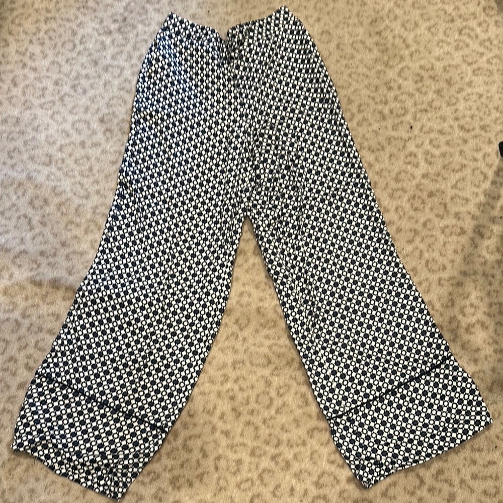 Zara Geometric Navy and White Pants